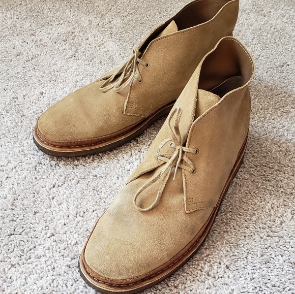 clarks desert boots sizing down